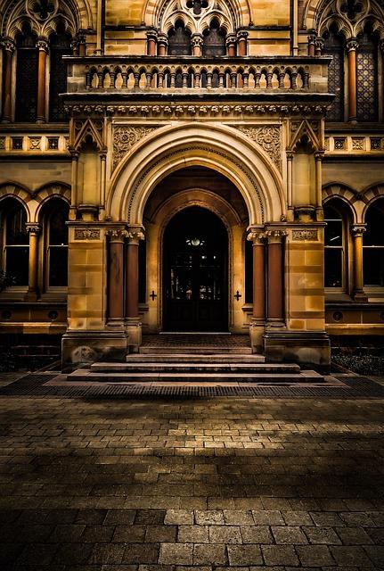 Výběr balkonových dveří s oknem – klíčové faktory při nákupu