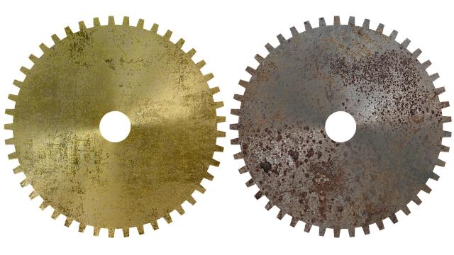 Výrobní materiály a jejich ovlivnění na cenu brana zavírače dveří