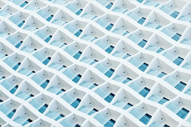 Rozdílné typy balkonových dveří s oknem – jak vybrat ten správný